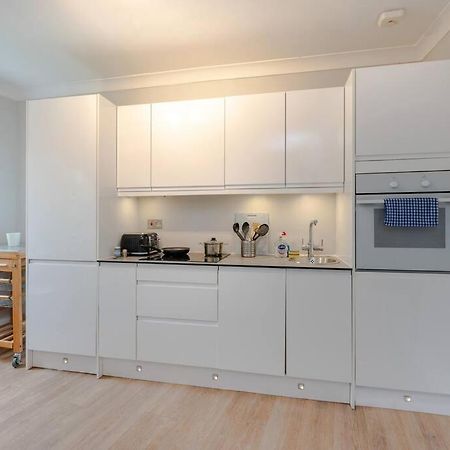Appartement Cosy 2 Bed In Kensington Olympia à Londres Extérieur photo